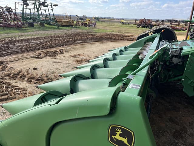 Image of John Deere 608C equipment image 1