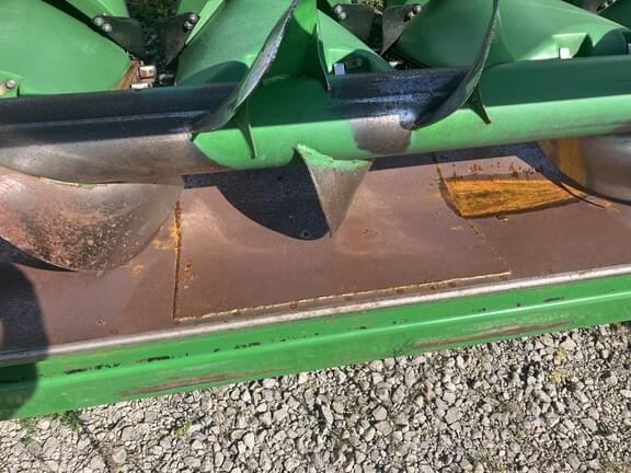Image of John Deere 608C equipment image 4