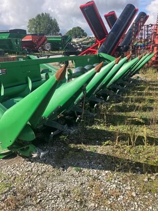 Image of John Deere 608C equipment image 2
