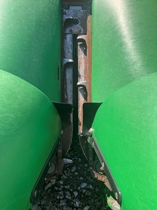 Image of John Deere 608C equipment image 1