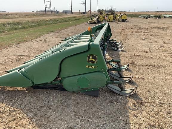 Image of John Deere 608C equipment image 1