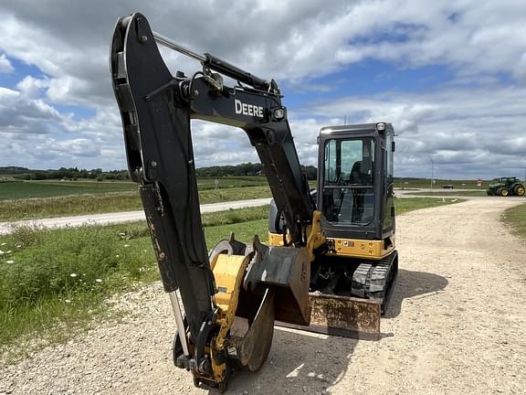 Image of John Deere 60D equipment image 1