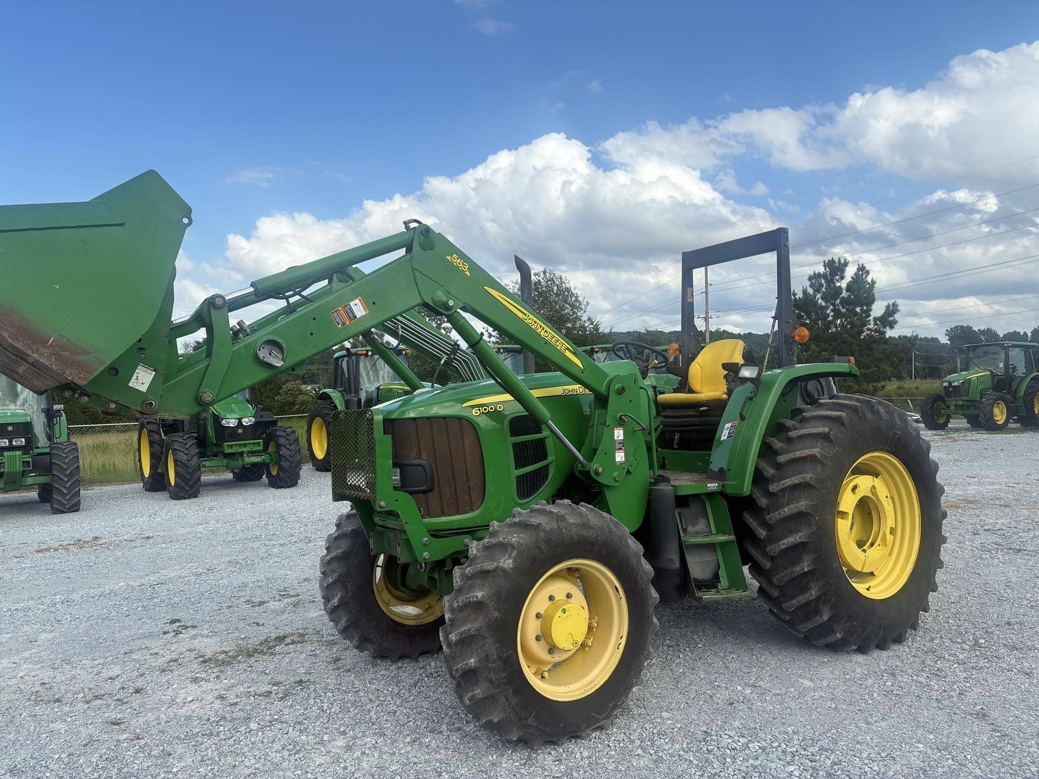 2011 John Deere 6100D Equipment Image0