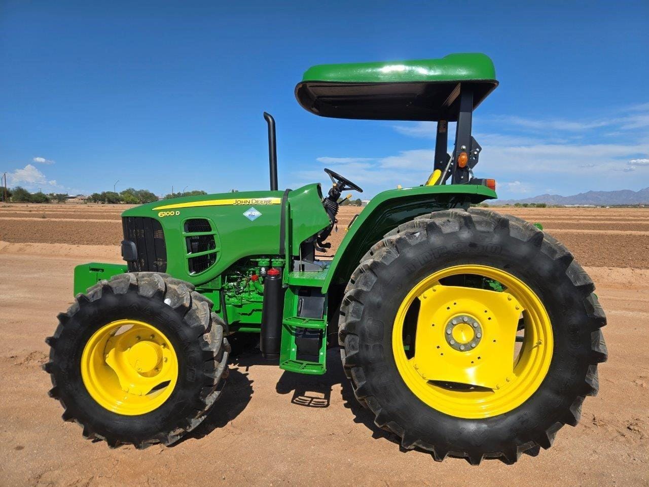 2011 John Deere 6100D Equipment Image0