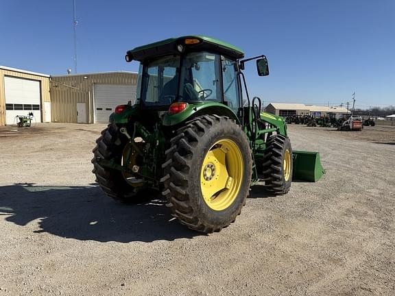 Image of John Deere 6100D equipment image 4