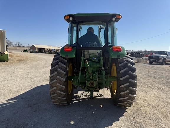 Image of John Deere 6100D equipment image 3