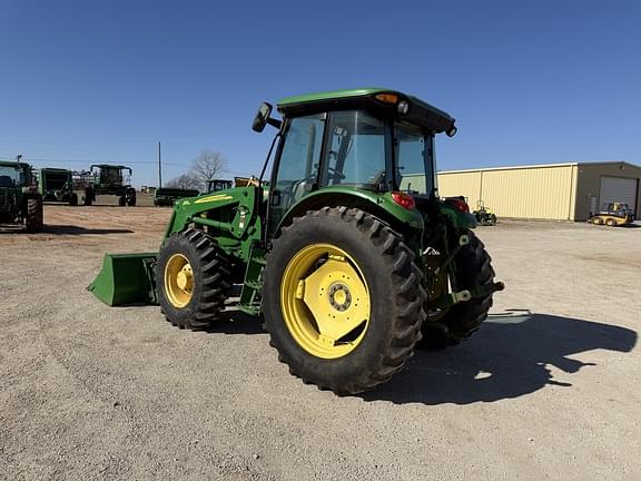 Image of John Deere 6100D equipment image 2