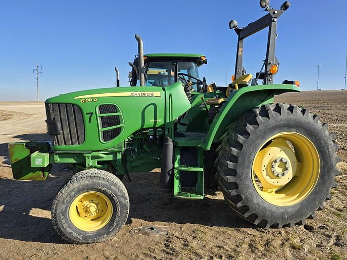 Main image John Deere 6100D