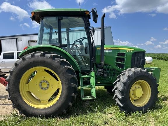 Image of John Deere 6115D equipment image 3