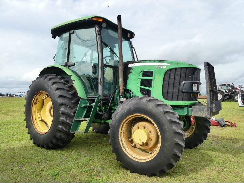 2011 John Deere 6115D Equipment Image0