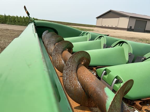 Image of John Deere 612C equipment image 4