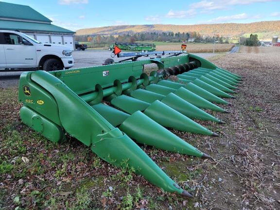 Main image John Deere 612C