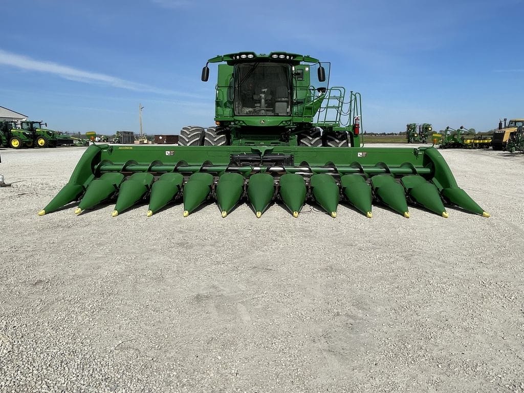 Main image John Deere 612C