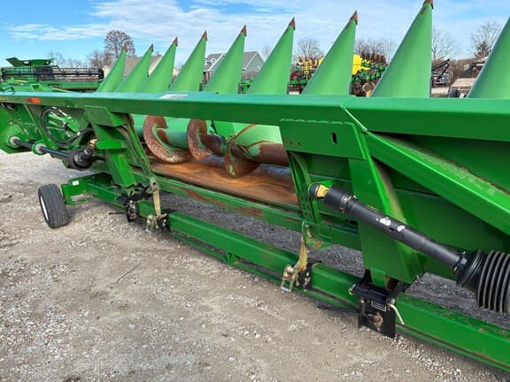 Image of John Deere 612C equipment image 3