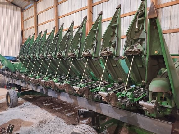 2011 John Deere 612C Equipment Image0