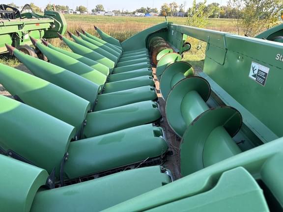 Image of John Deere 612C equipment image 4