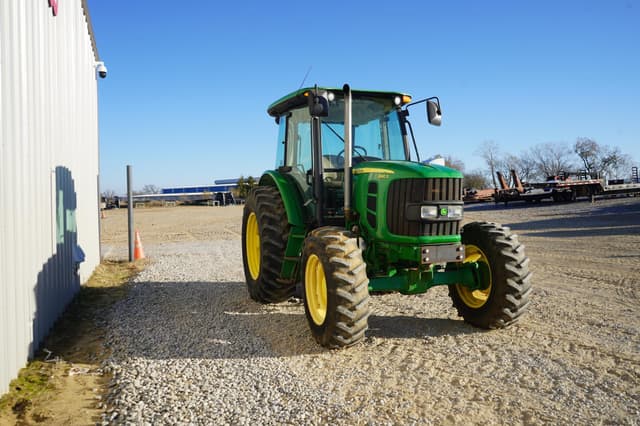 Image of John Deere 6140D equipment image 3