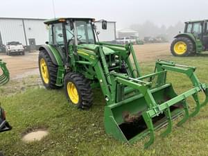 2011 John Deere 6140D Image