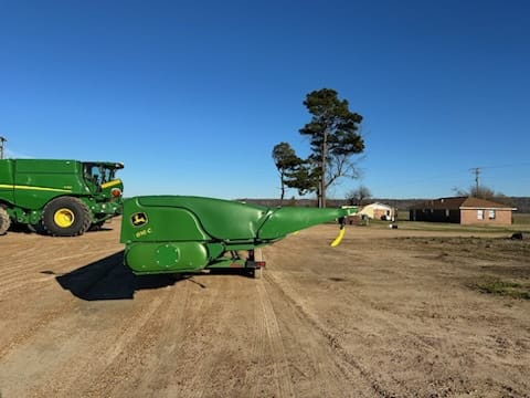 2011 John Deere 616C Equipment Image0