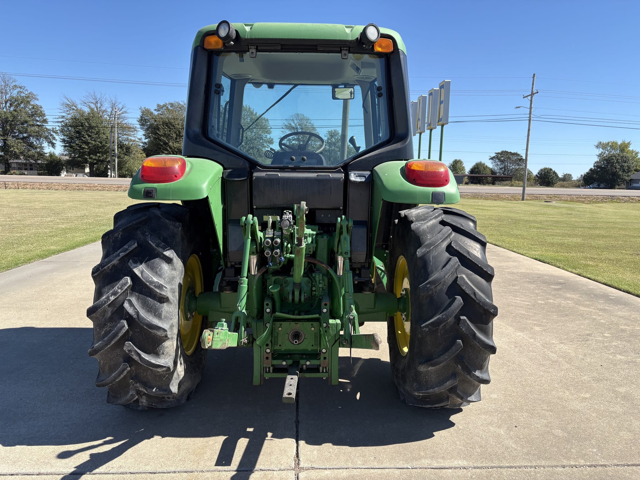 2011 John Deere 6230 Equipment Image0