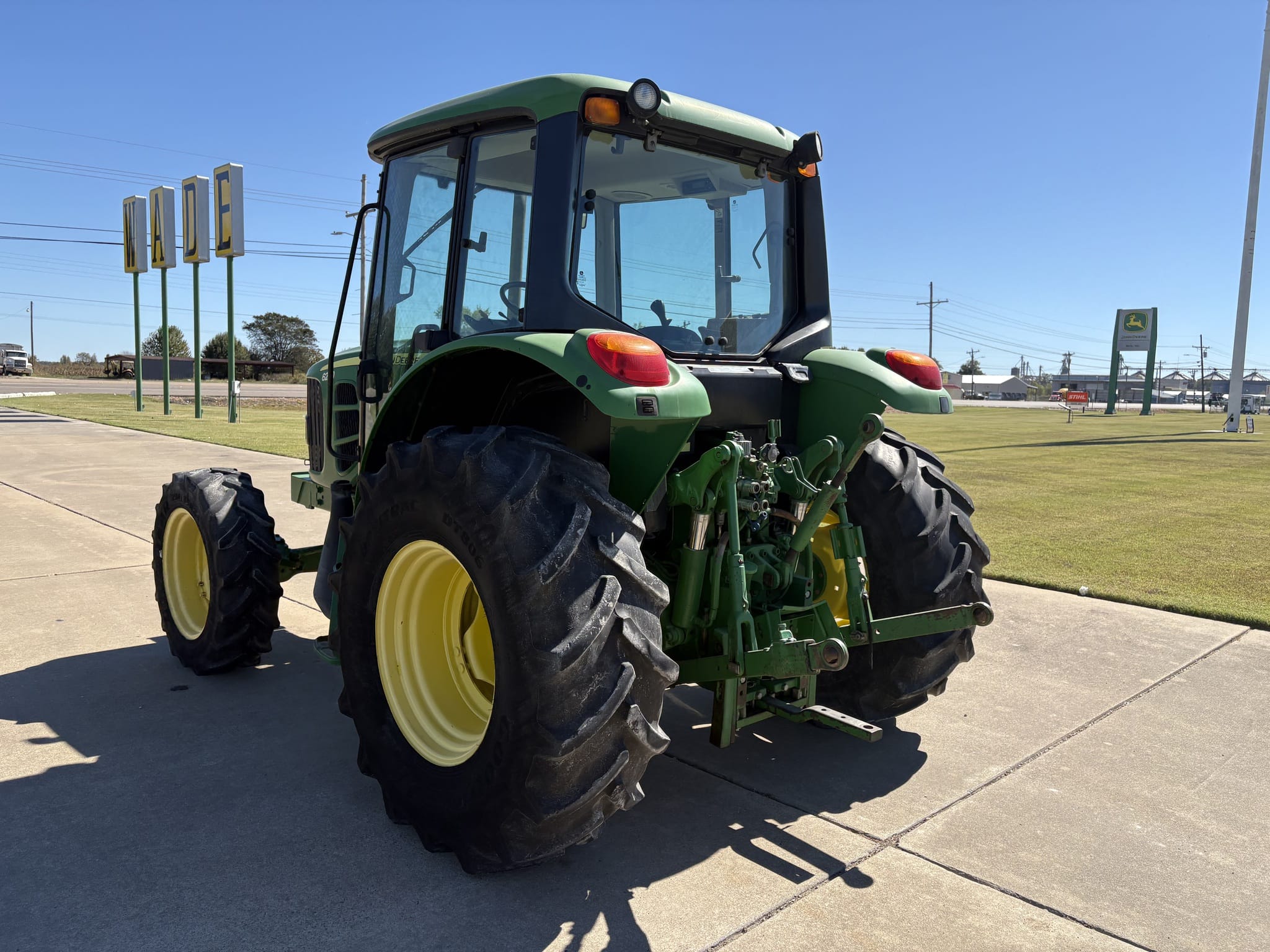 2011 John Deere 6230 Equipment Image0