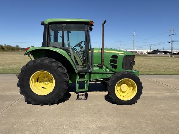 Image of John Deere 6230 equipment image 3