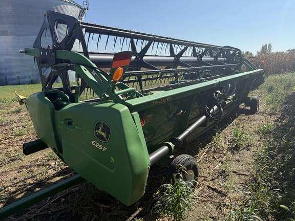 Image of John Deere 625F equipment image 3