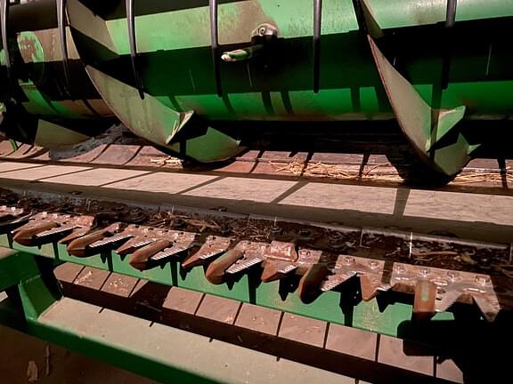 Image of John Deere 625F equipment image 4