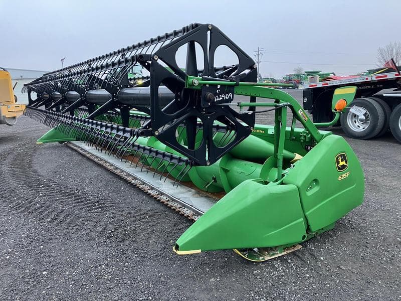 Image of John Deere 625F Primary image