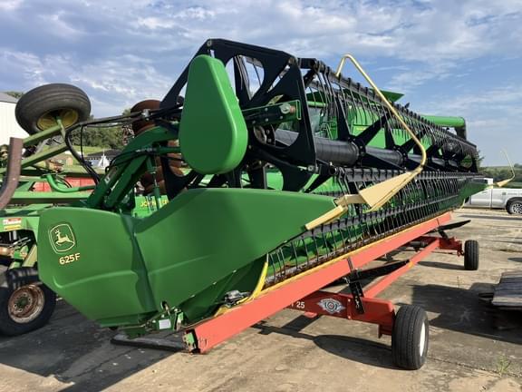 Image of John Deere 625F equipment image 3