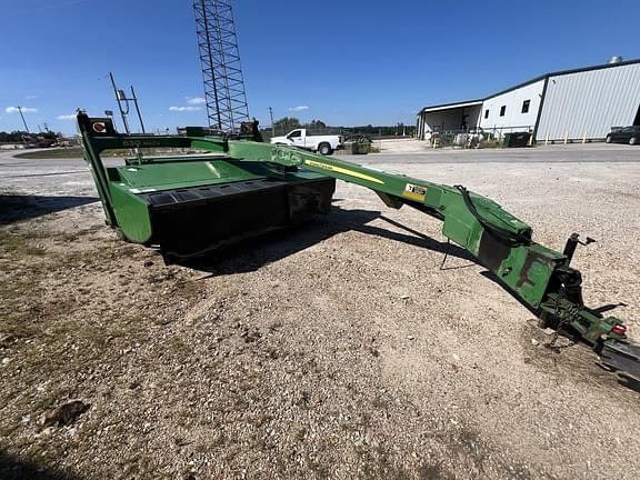 Image of John Deere 630 equipment image 3