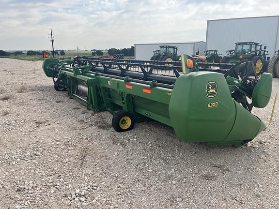 Image of John Deere 630D equipment image 4