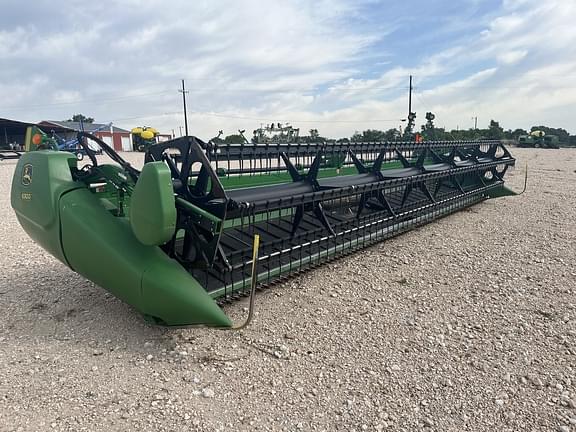 Image of John Deere 630D equipment image 2