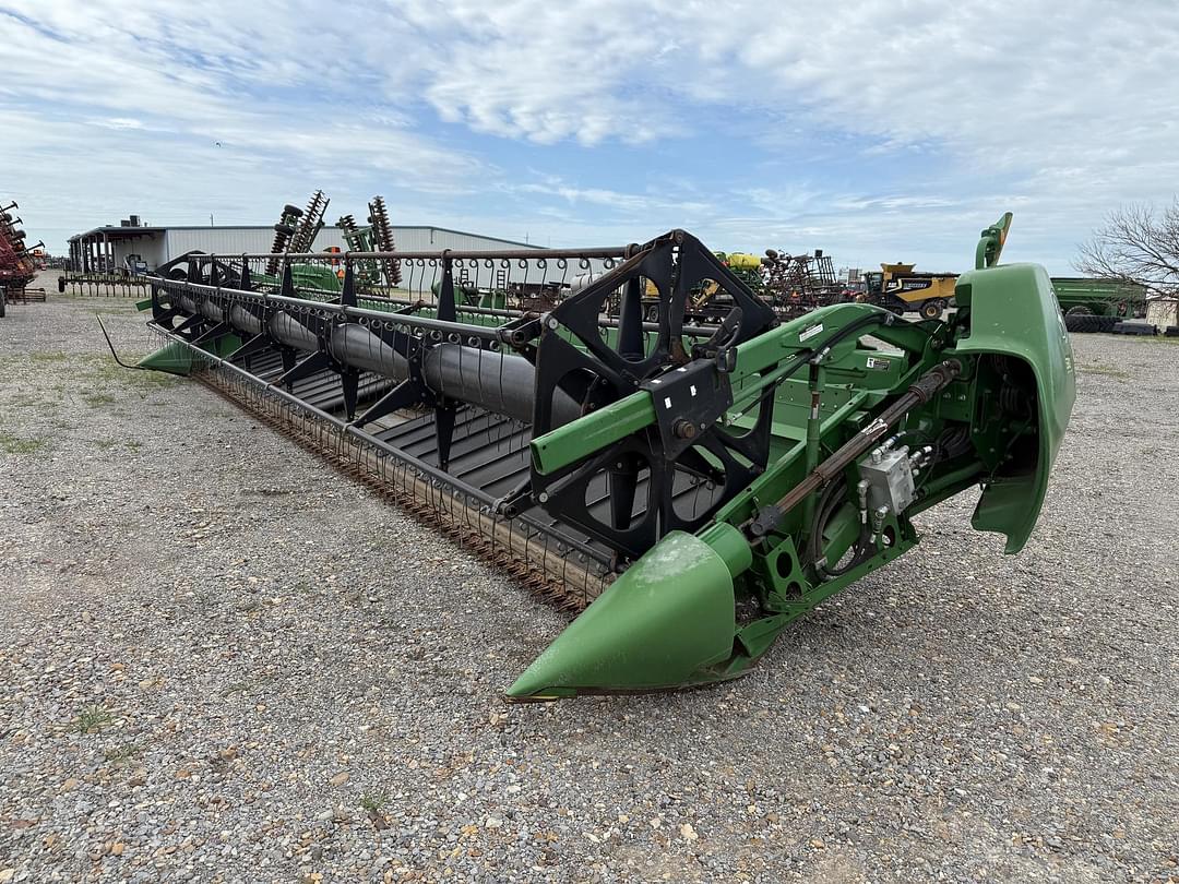 Image of John Deere 630D Primary image