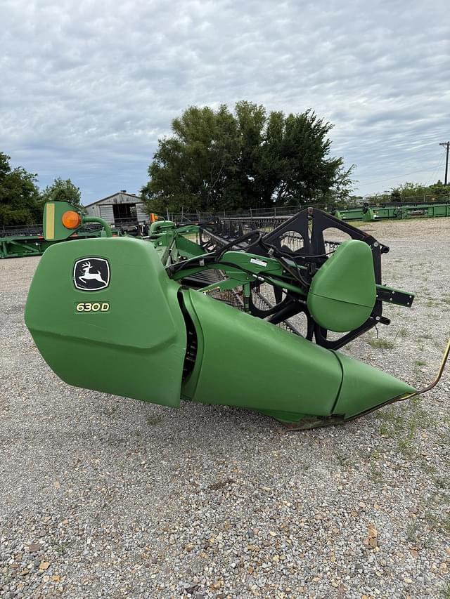 Image of John Deere 630D equipment image 3