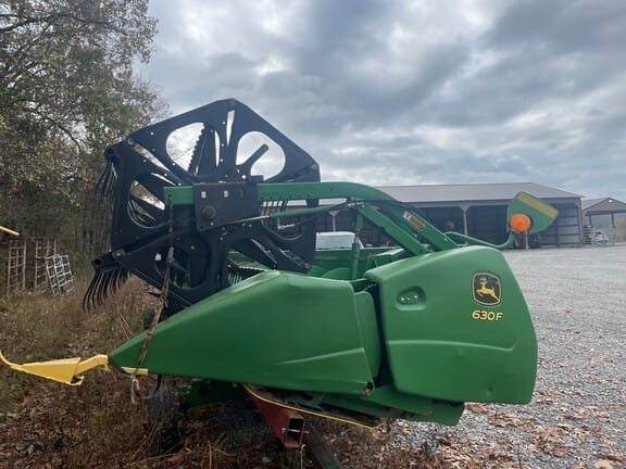 Main image John Deere 630F