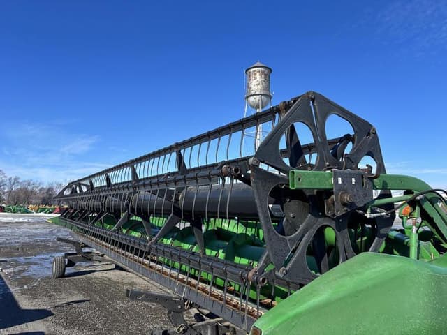 Image of John Deere 630F equipment image 2