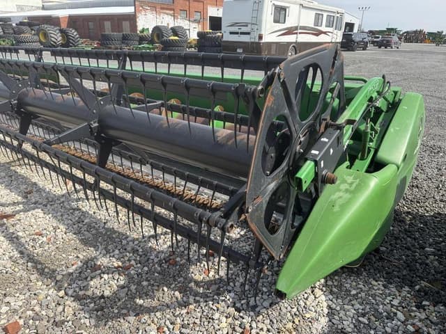 Image of John Deere 630F equipment image 4