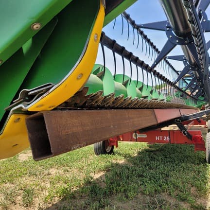 Image of John Deere 630F equipment image 3