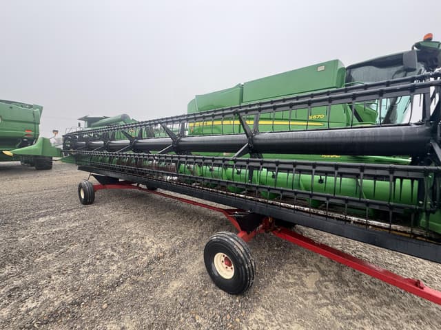 Image of John Deere 630F equipment image 2