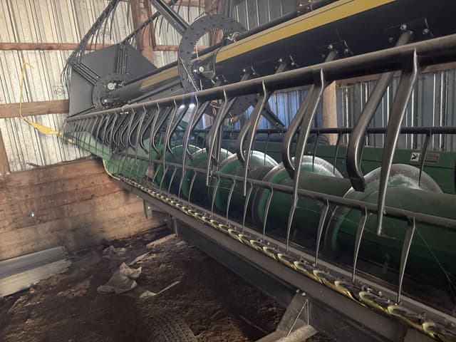 Image of John Deere 630F equipment image 4