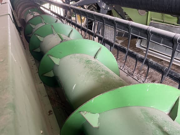 Image of John Deere 630F equipment image 3