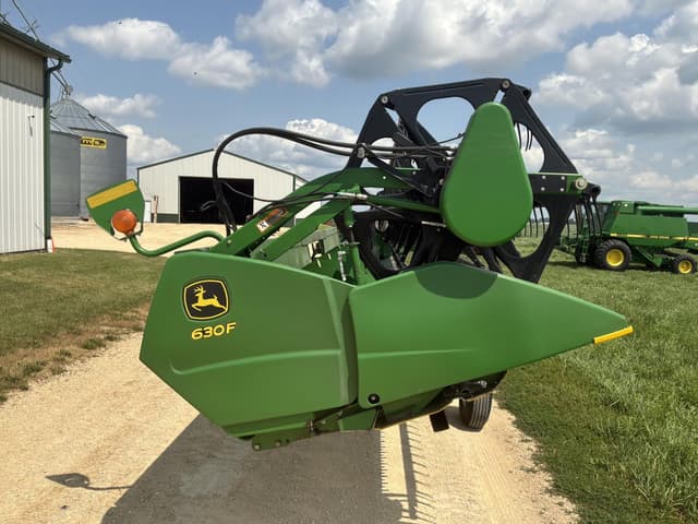 Image of John Deere 630F equipment image 4