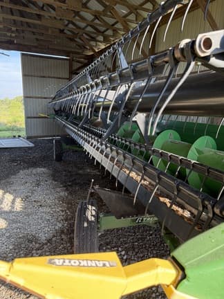 Image of John Deere 630F equipment image 3