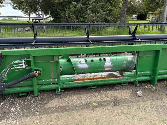 Image of John Deere 630F equipment image 4