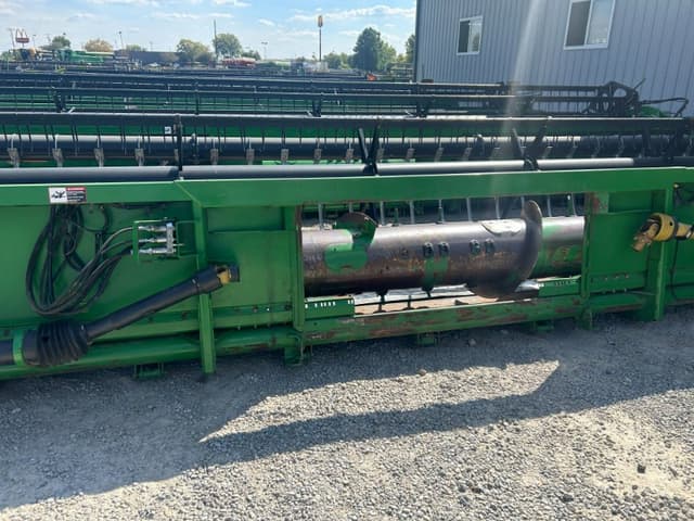 Image of John Deere 630F equipment image 3