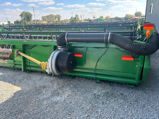 Image of John Deere 630F equipment image 4