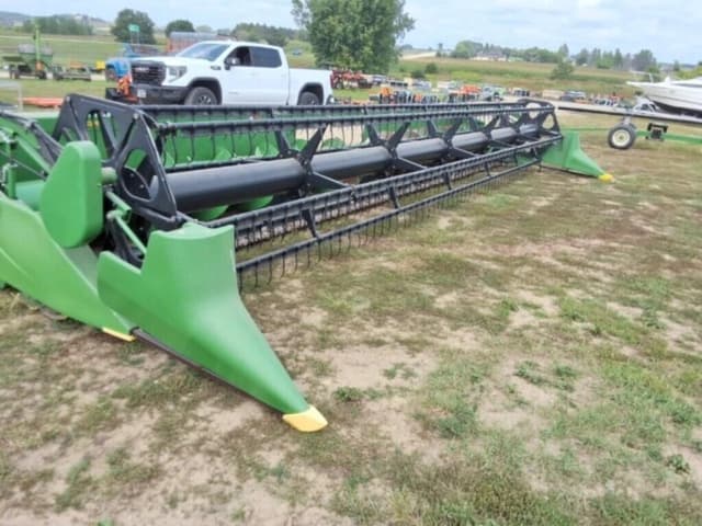 Image of John Deere 630F equipment image 3