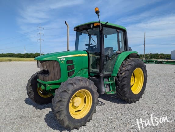 Image of John Deere 6330 equipment image 1