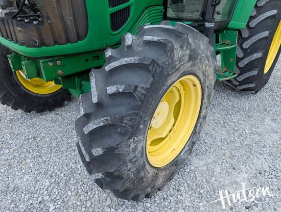 Image of John Deere 6330 equipment image 4